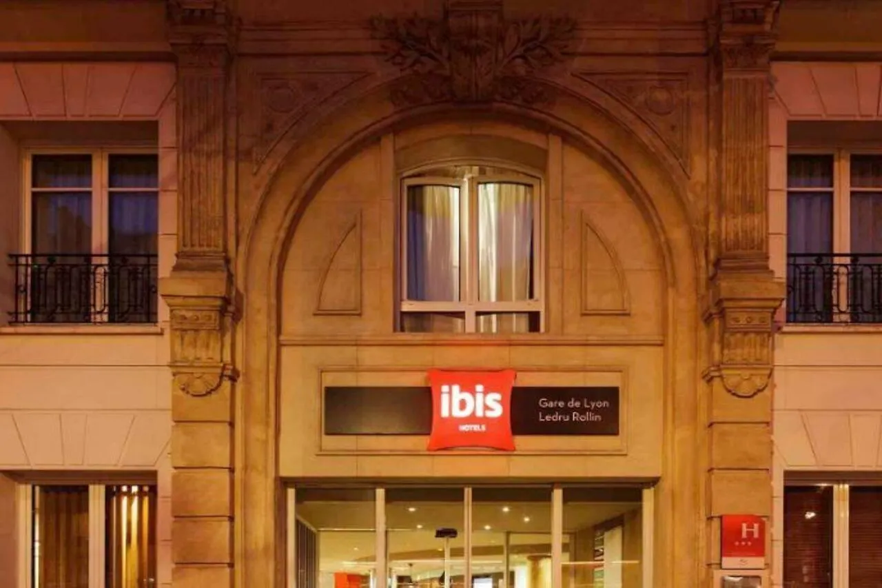 Ibis Gare De Lyon Ledru Rollin Parijs