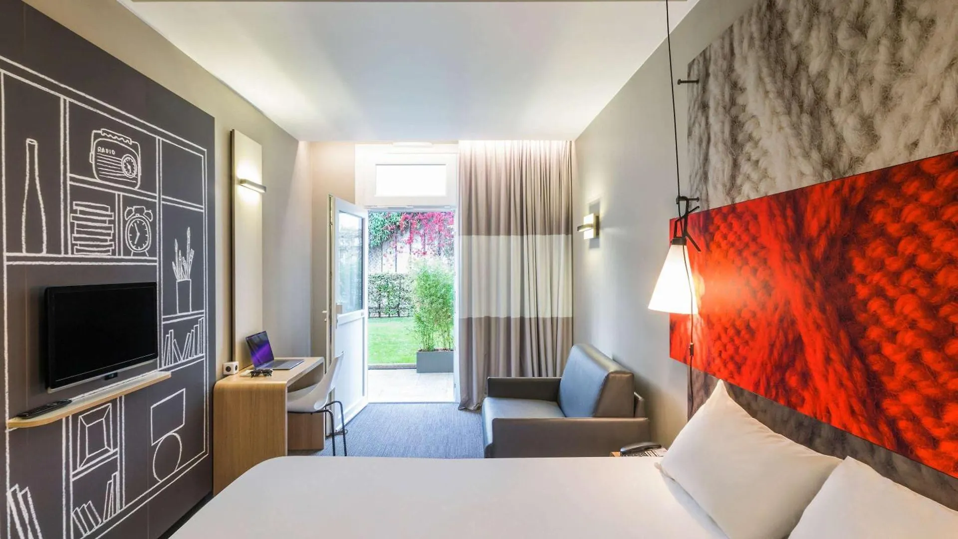 Ibis Gare De Lyon Ledru Rollin Hotel