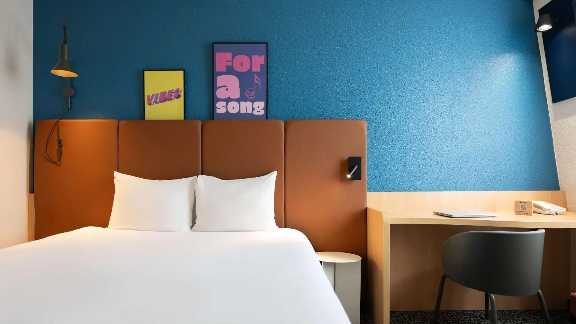 Hotel Ibis Gare De Lyon Ledru Rollin 3*