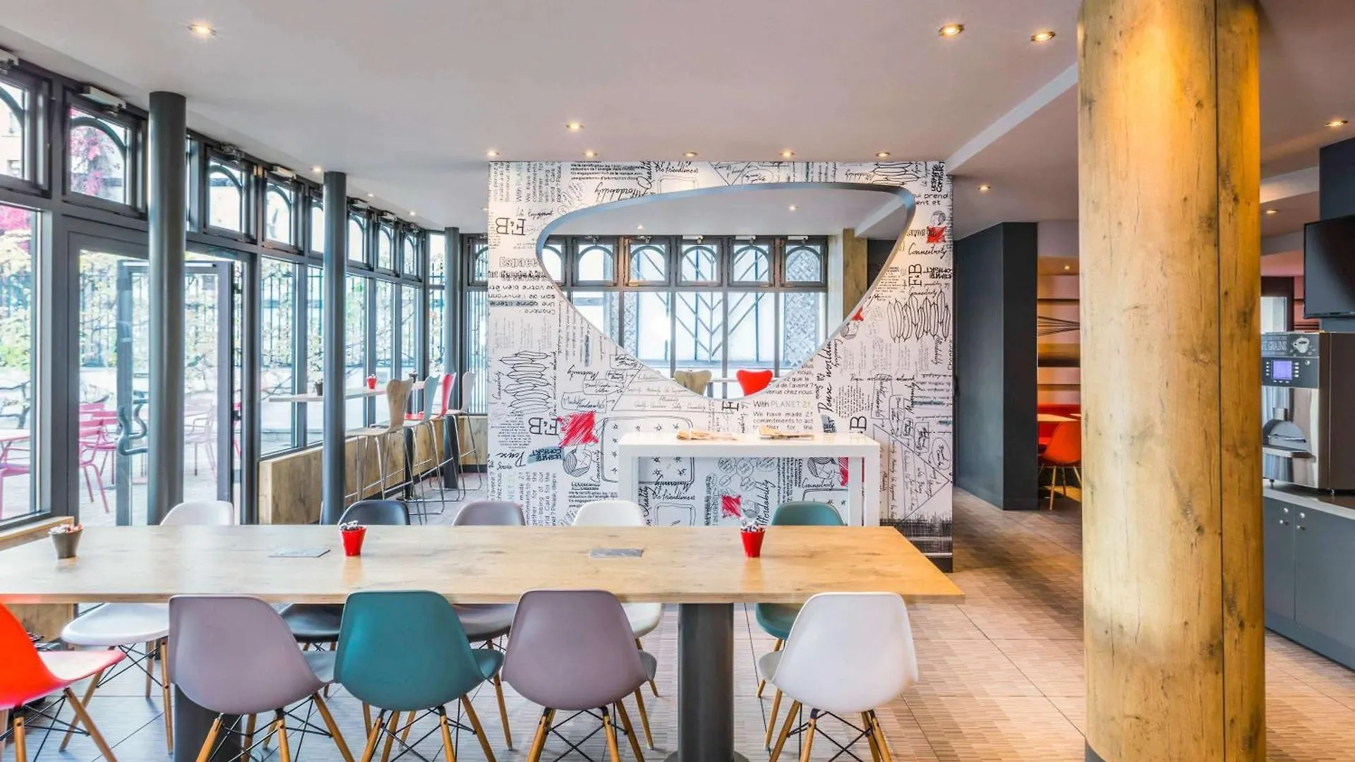 Ibis Gare De Lyon Ledru Rollin Hotel 3*
