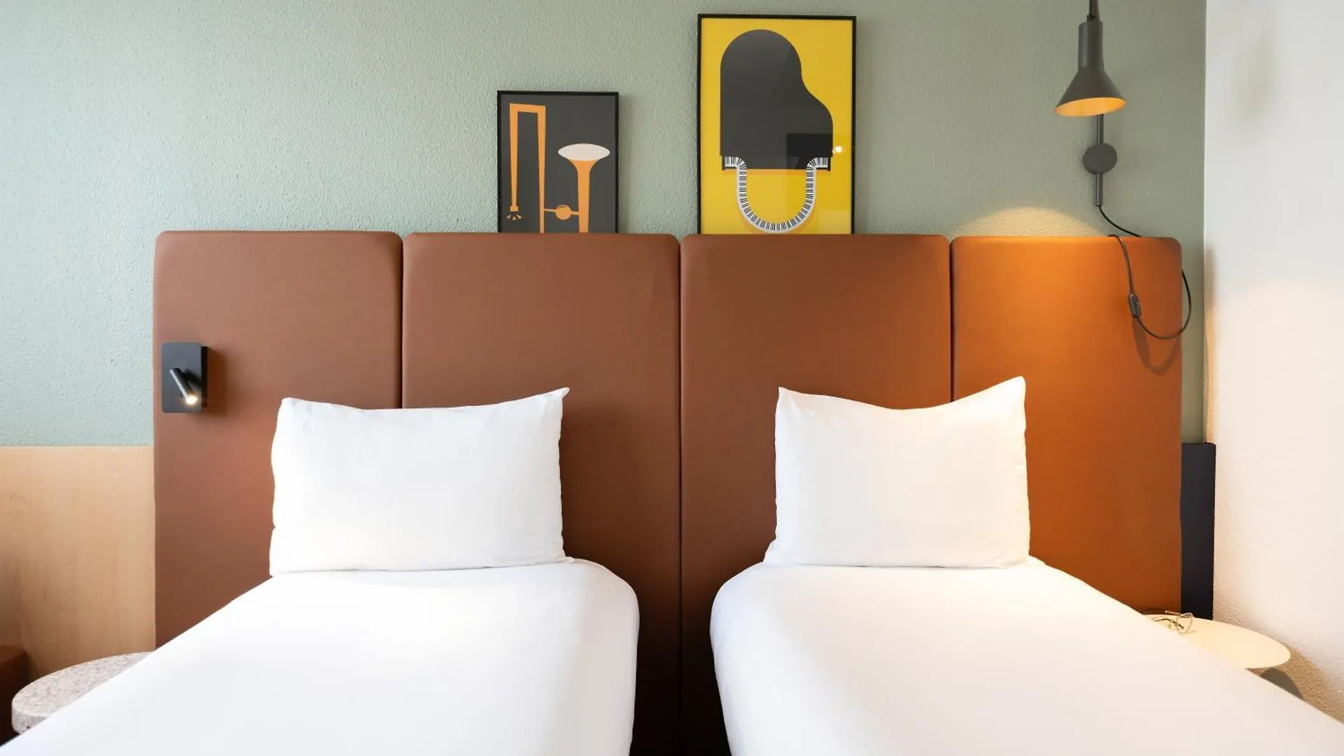 Ibis Gare De Lyon Ledru Rollin Hotel 3*