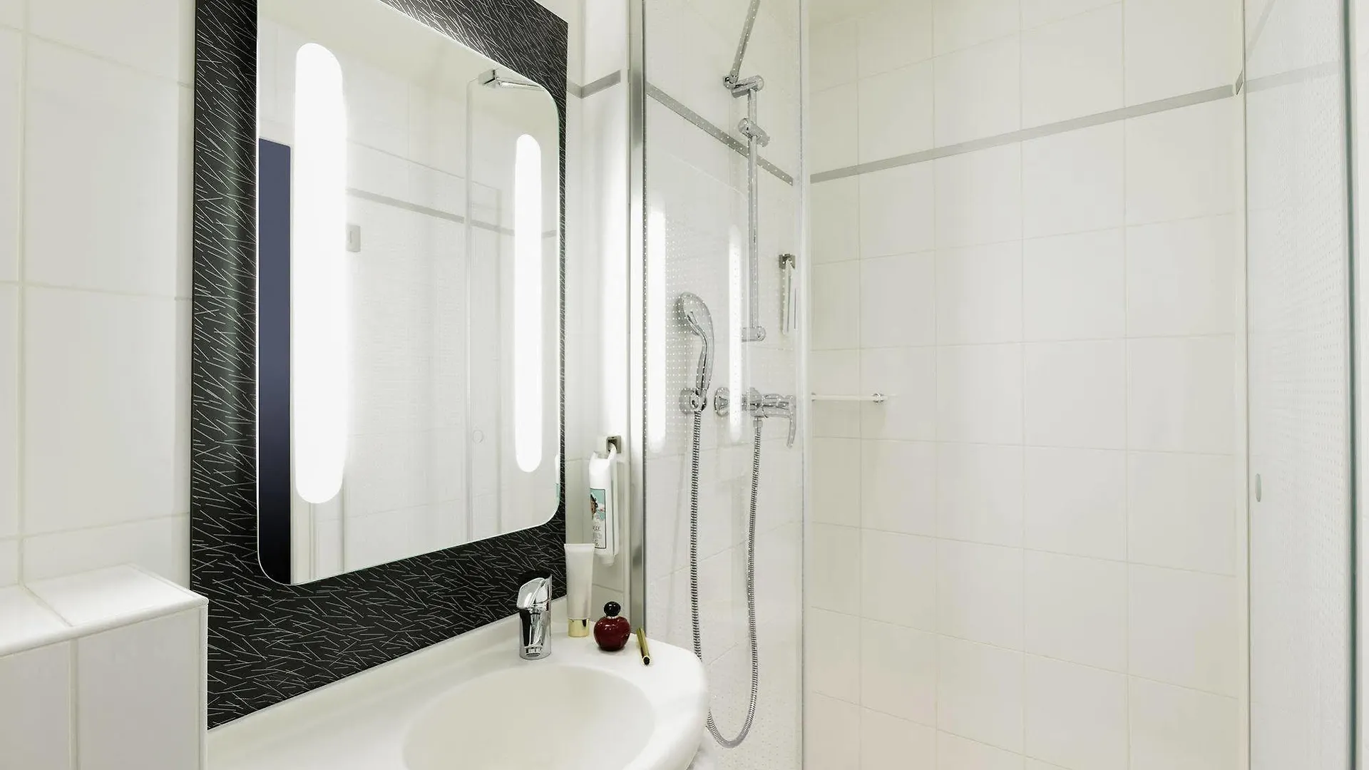 Ibis Gare De Lyon Ledru Rollin Hotel